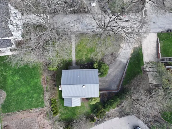 $569,900 | 725 12th Street, Oakmont, PA 15139
