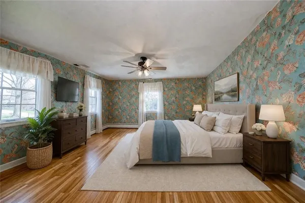 $569,900 | 725 12th Street, Oakmont, PA 15139
