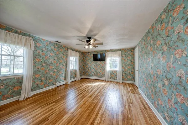 $569,900 | 725 12th Street, Oakmont, PA 15139