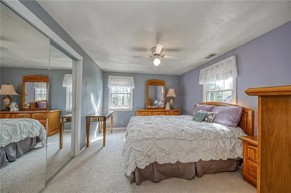 $569,900 | 725 12th Street, Oakmont, PA 15139