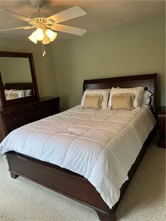 $569,900 | 725 12th Street, Oakmont, PA 15139