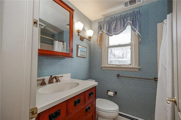 $569,900 | 725 12th Street, Oakmont, PA 15139