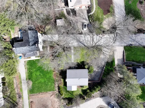 $569,900 | 725 12th Street, Oakmont, PA 15139
