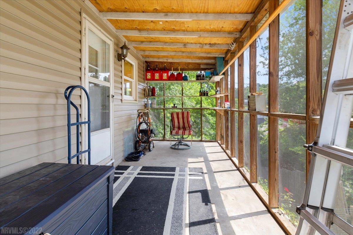 6548 Hylton Road Radford, VA 24141 - Photo 13 of 36 Gallery Image 13