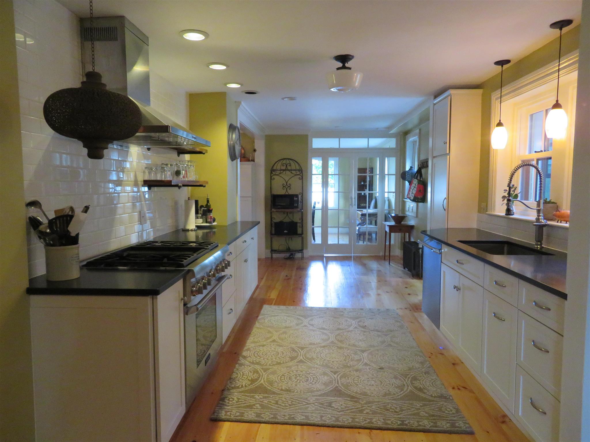 11 Chestnut Street Exeter, NH 03833 - Photo 4 of 40