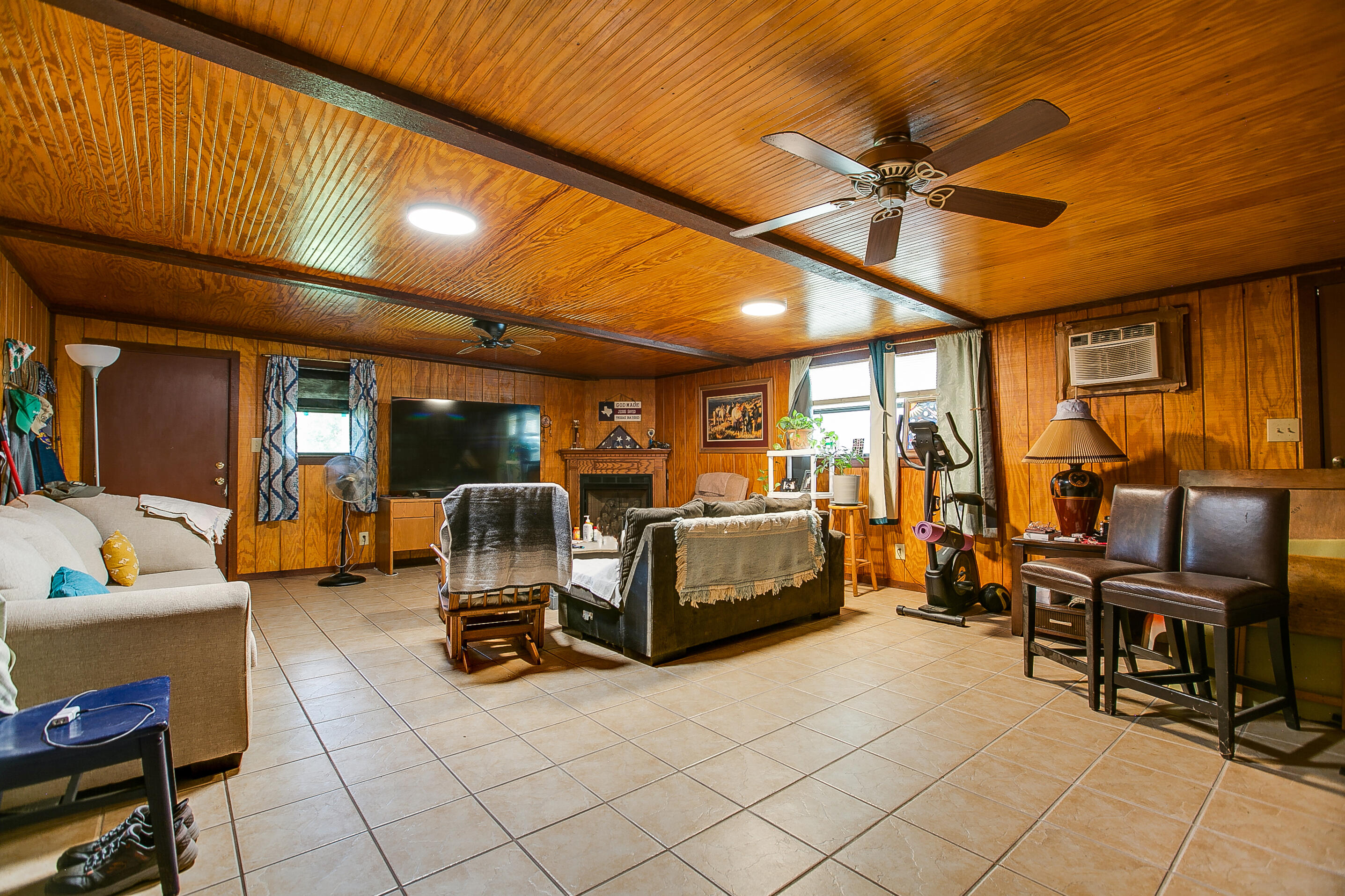 207 Hamilton Avenue Ballinger, TX 76821 - Photo 20 of 25 6L4A9714Blended