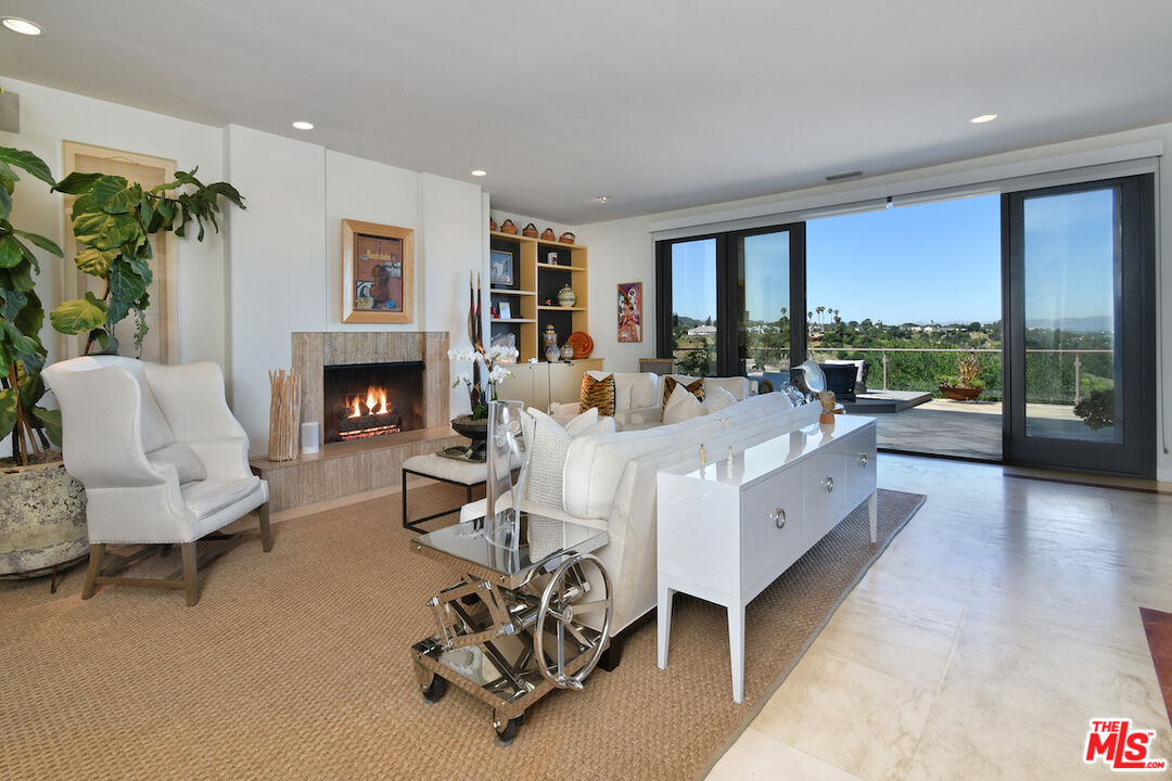 4039 Cody Road Sherman Oaks, CA 91403 - Photo 9 of 52