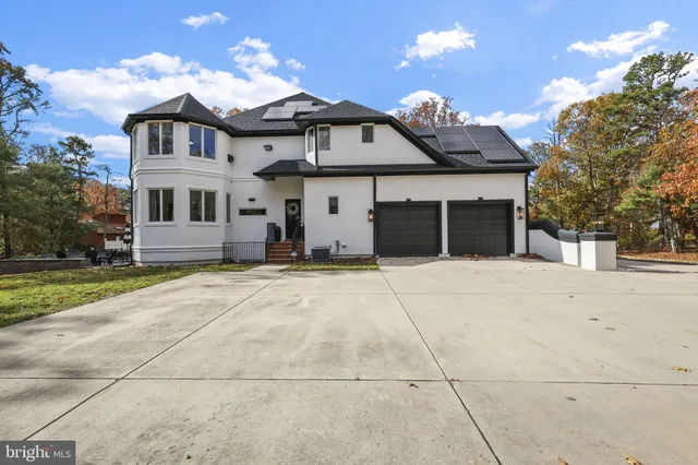 $945,000 | 1315 Mallard Lane, Millville, NJ 08332