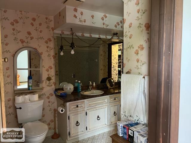 15761 17 Mile Road Clinton Township, MI 48038 - Photo 9 of 19