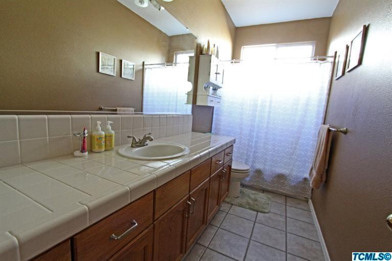341 West Huntsman Avenue Reedley, CA 93654 - Photo 11 of 20 Additional Photo