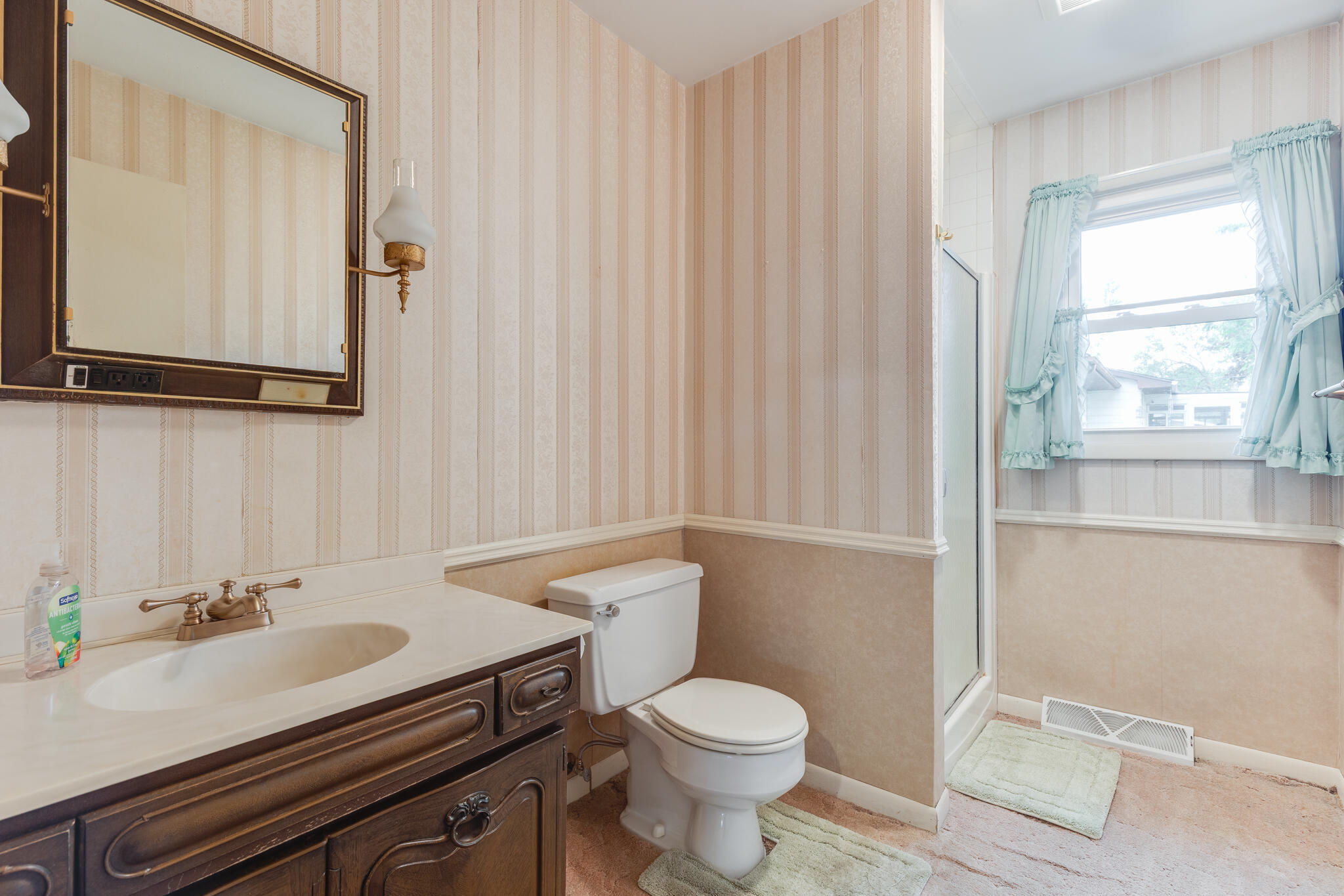7535 Yorktown Road Lansing, MI 48917 - Photo 10 of 50 Bath 1