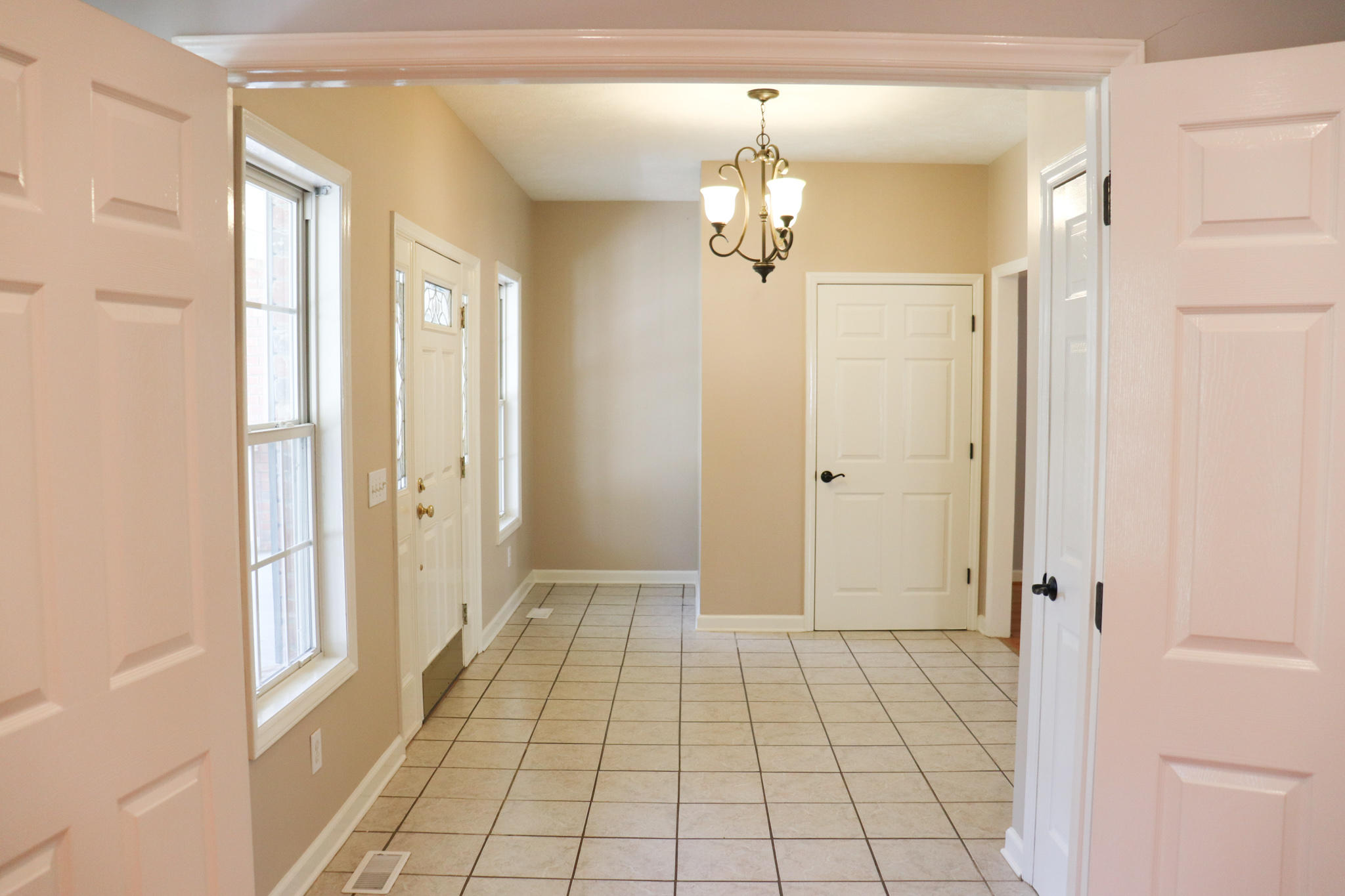 846 McDuffie Road Biscoe, NC 27209 - Photo 8 of 30 Spacious Foyer
