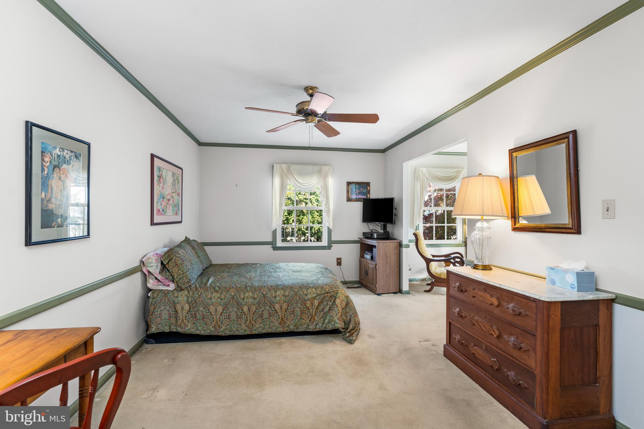 2110 Sandy Court Crofton, MD 21114 - Photo 17 of 50 a living room with furniture and a flat screen tv