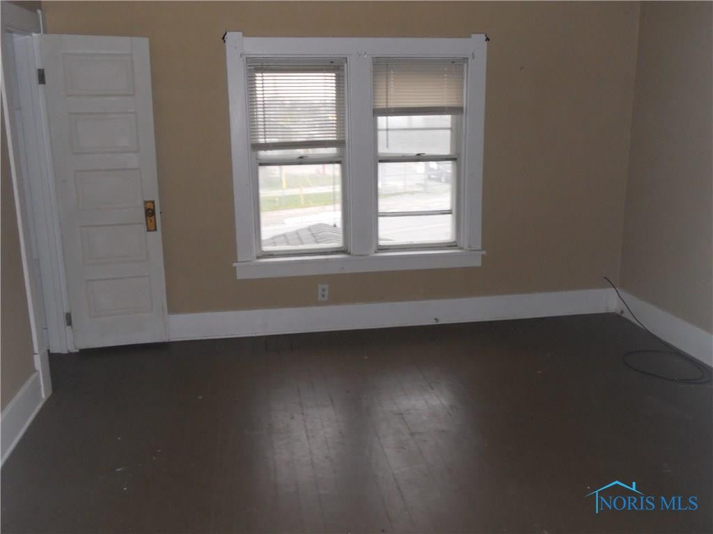 2205 Pickle Road Oregon, OH 43616 - Photo 8 of 9 Gallery Image 8