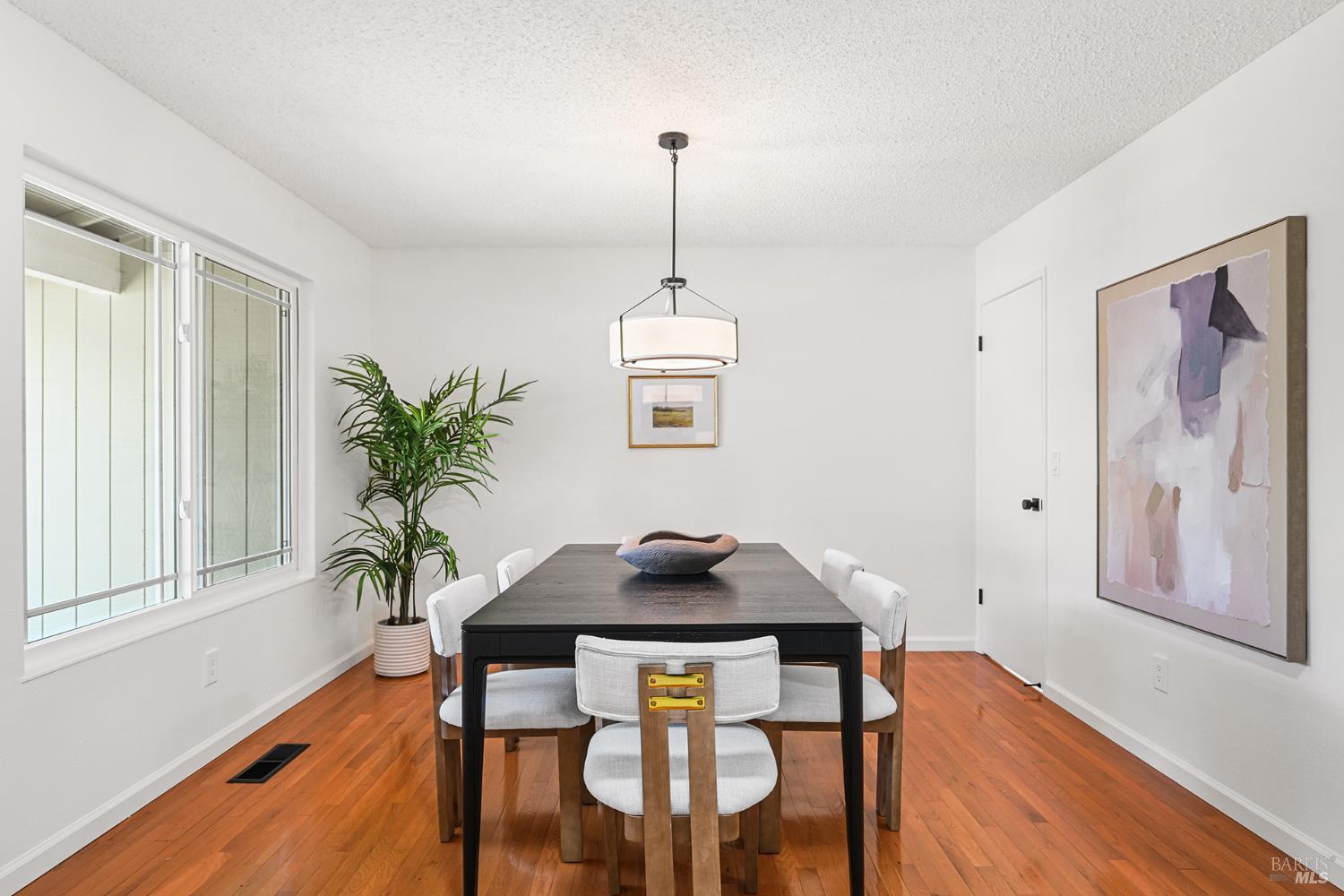 501 Firelight Drive Santa Rosa, CA 95403 - Photo 6 of 49