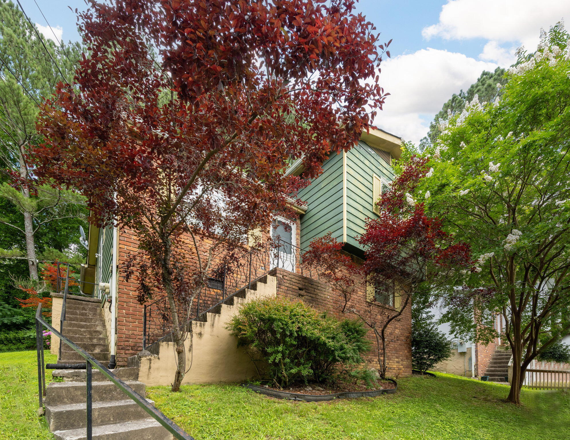 1002 Gillespie Road Chattanooga, TN 37411 - Photo 1 of 22 1-web-or-mls-DSC_4280