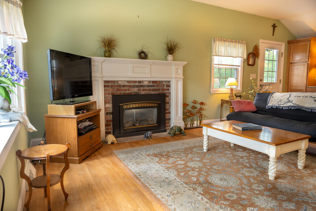 112 Sisson Road Harwich, MA 02645 - Photo 15 of 25 DSC_9488