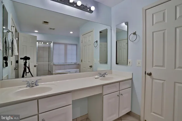 $3,650 | 4219 Upper Park Drive, Fairfax, VA 22030