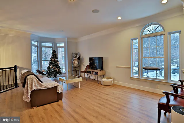 $3,650 | 4219 Upper Park Drive, Fairfax, VA 22030