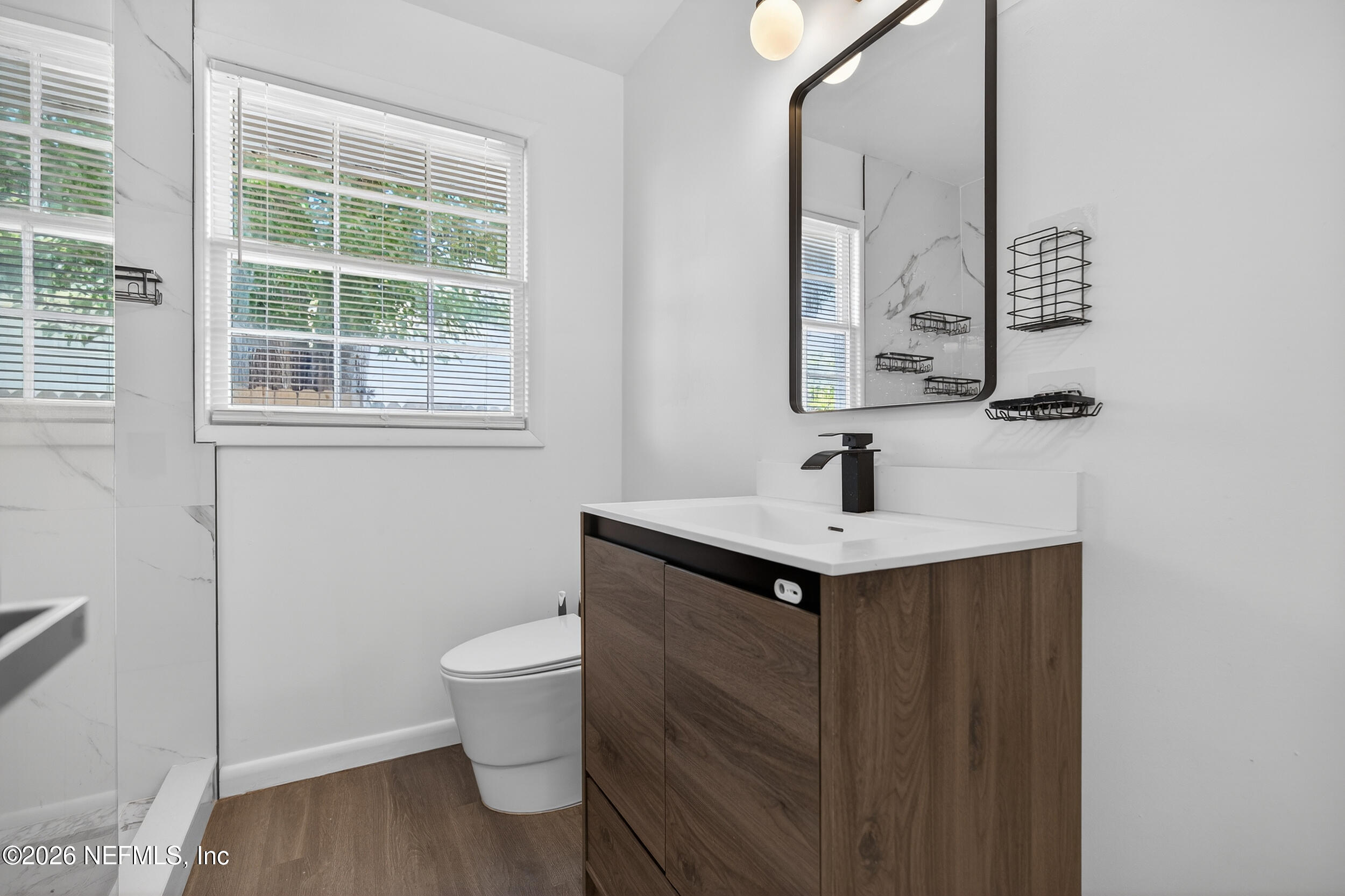 7915 Alderman Road Jacksonville, FL 32211 - Photo 41 of 75 ALDERMAN 34_guest bath 1