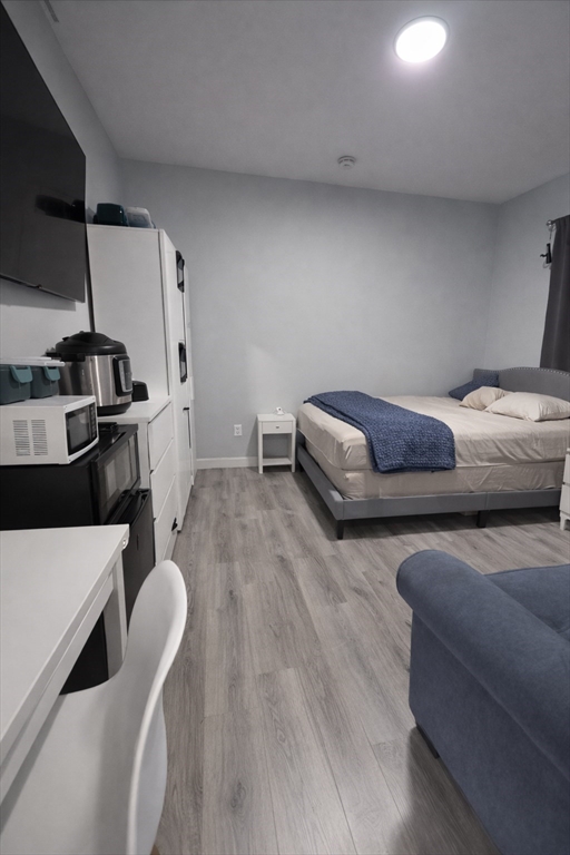 8 Pelham Street Worcester, MA 01609 - Photo 12 of 38