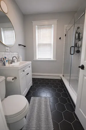 $950,000 | 8 Pelham Street, Worcester, MA 01609