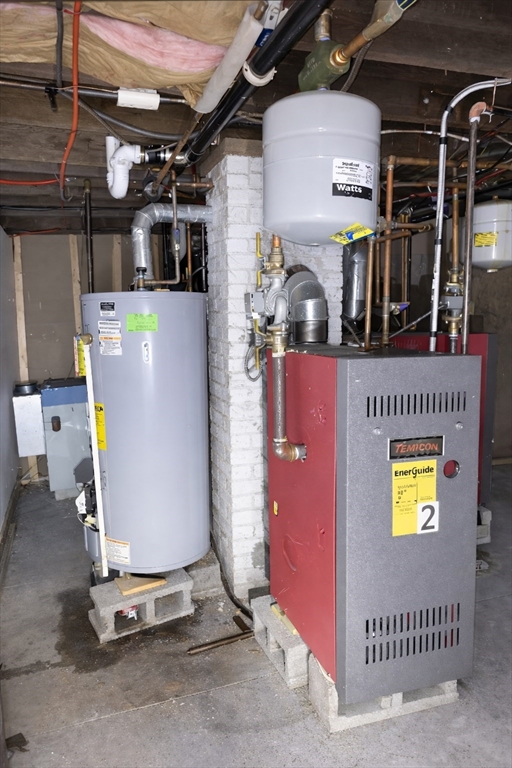 8 Pelham Street Worcester, MA 01609 - Photo 33 of 38