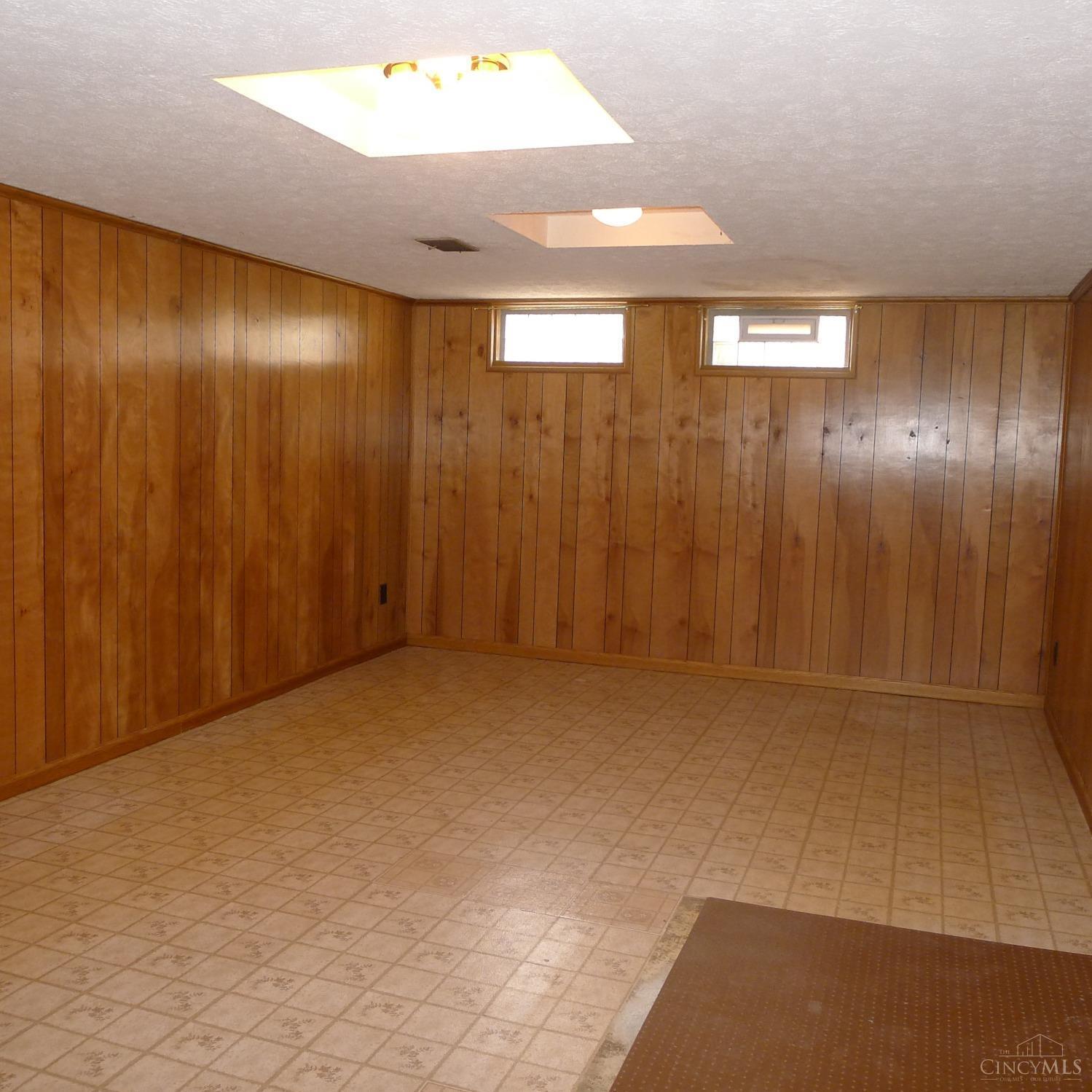 788 Ackley Road Cincinnati, OH 45255 - Photo 33 of 42 Gallery Image 33