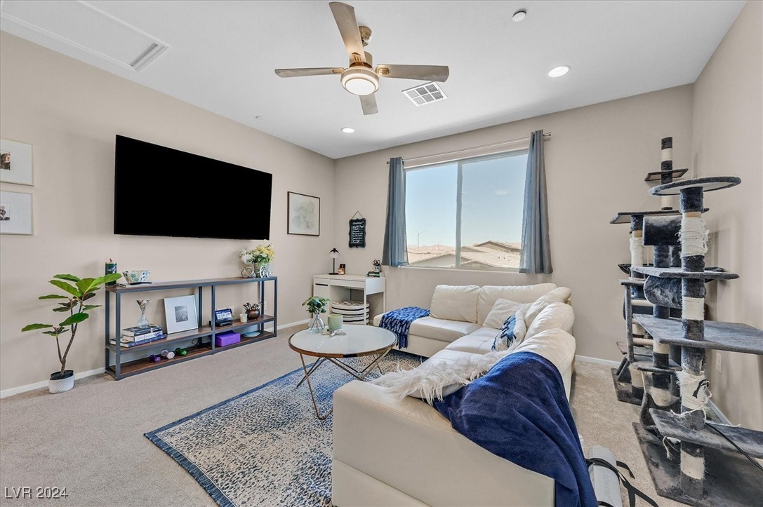 916 East Sunset Road Henderson, NV 89011 - Photo 17 of 49 Loft