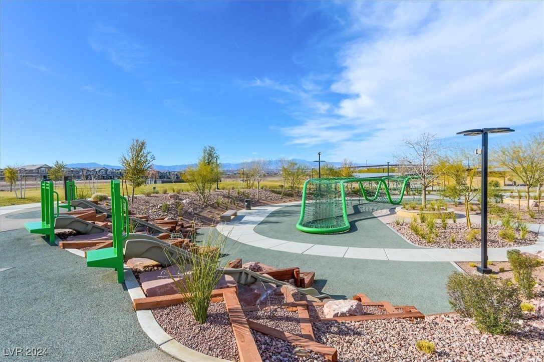 916 East Sunset Road Henderson, NV 89011 - Photo 36 of 49 Play Park