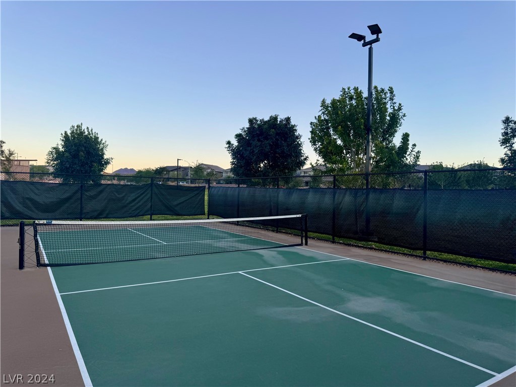 916 East Sunset Road Henderson, NV 89011 - Photo 46 of 49 Tennis Courts