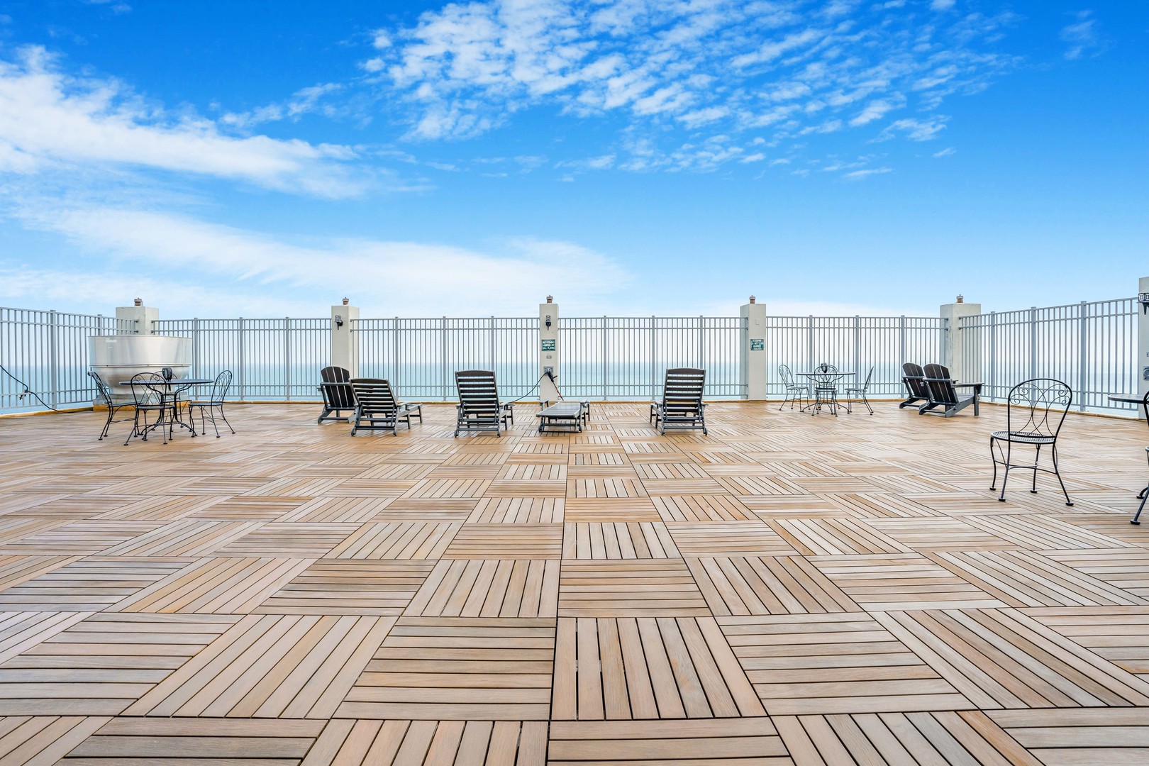 6171 North Sheridan Road, Unit 1804 Chicago, IL 60660 - Photo 24 of 29 a view of outdoor space with seating