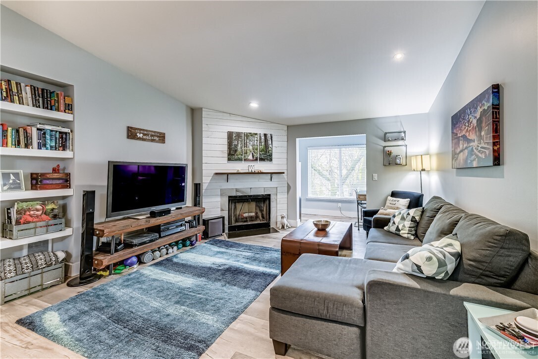 975 Aberdeen Avenue Northeast, Unit G302 Renton, WA 98056 - Photo 9 of 22