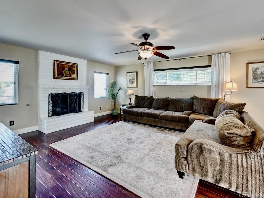 197 Del Sureno Fallbrook, CA 92028 - Photo 12 of 25 Gallery Image 12