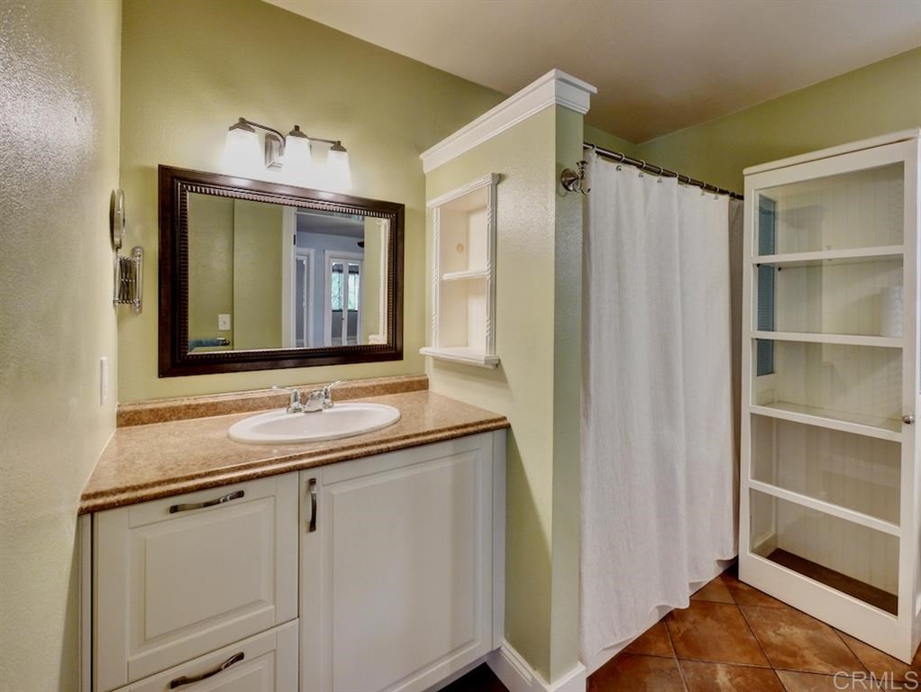 197 Del Sureno Fallbrook, CA 92028 - Photo 18 of 25 Gallery Image 18