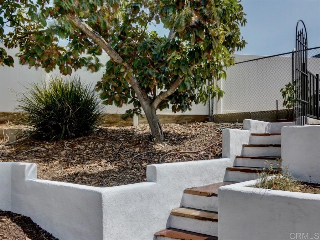 197 Del Sureno Fallbrook, CA 92028 - Photo 22 of 25 Gallery Image 22