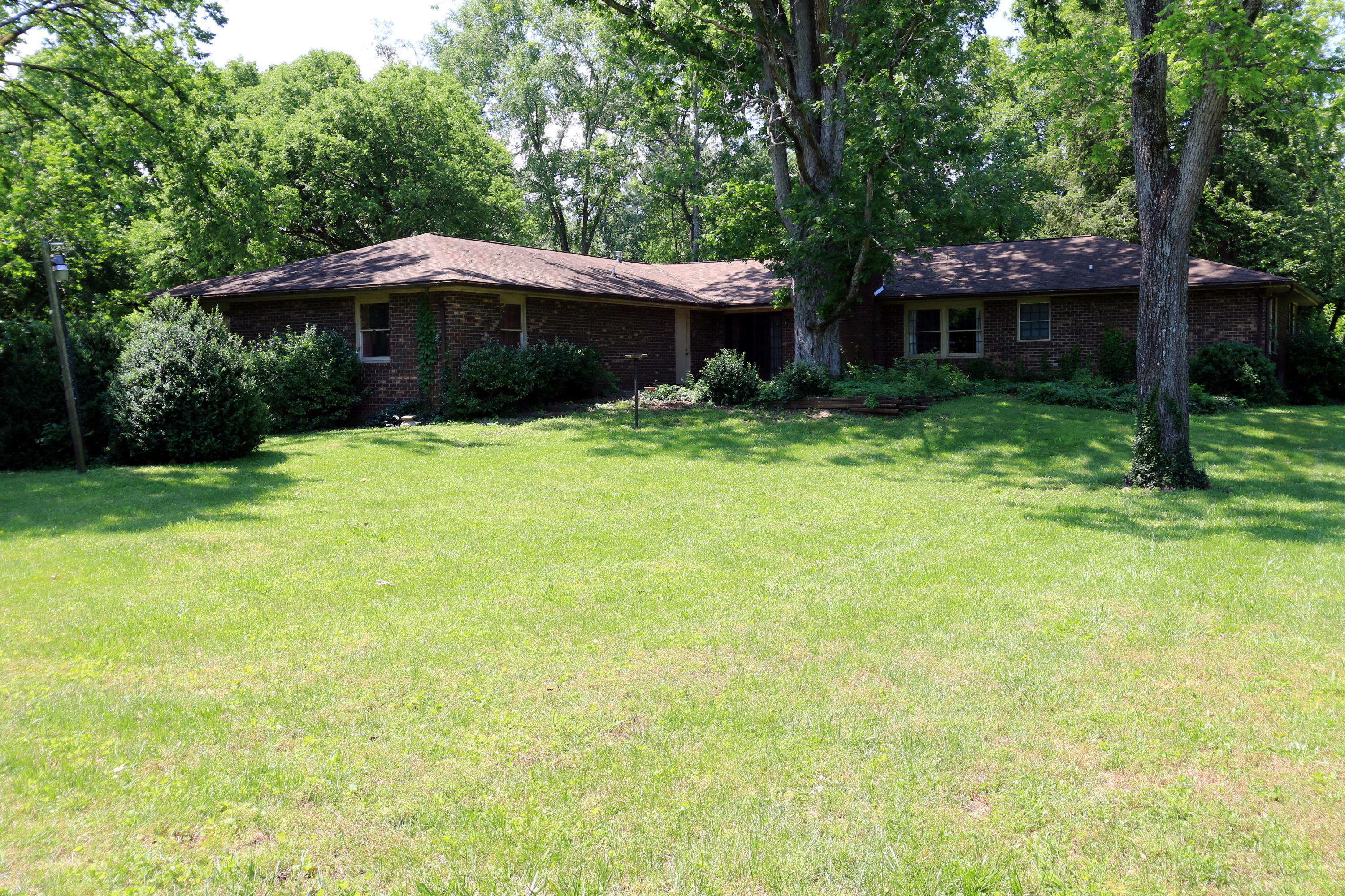4806 Sullivan Road Knoxville, TN 37921 - Photo 1 of 13 One level GEM