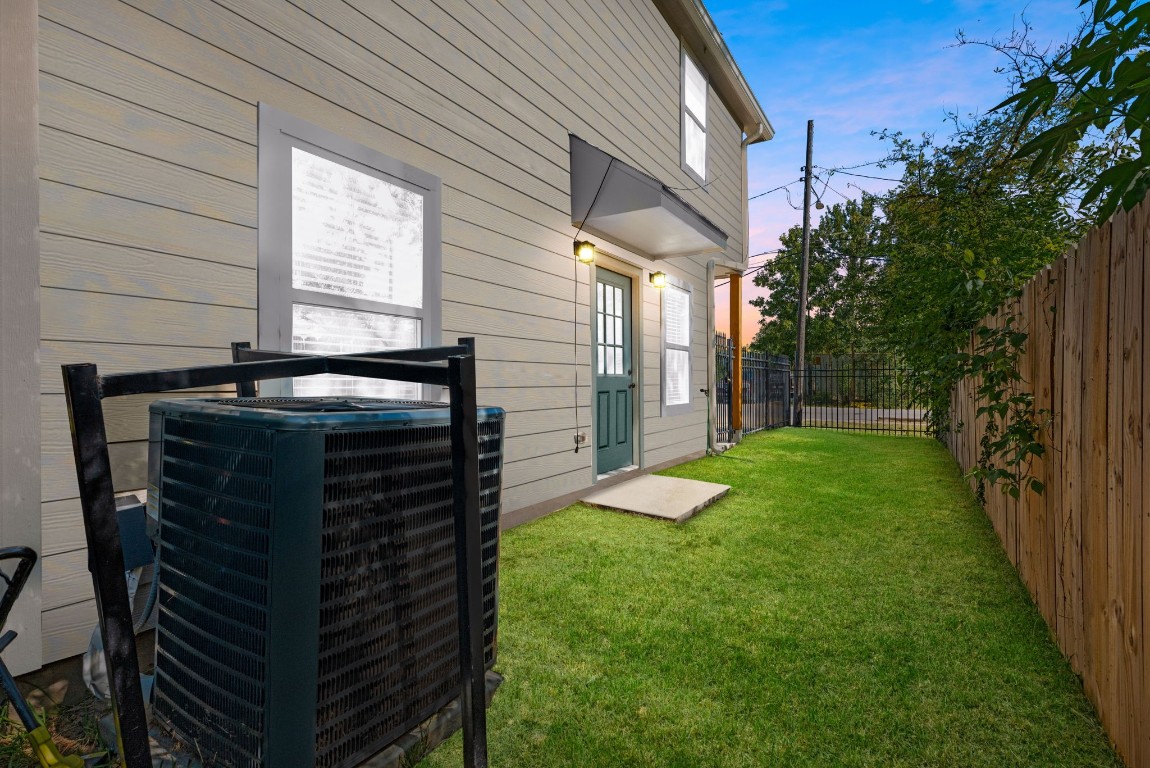 8357 Tate Street Houston, TX 77028 - Photo 27 of 40 Digitally enhanced