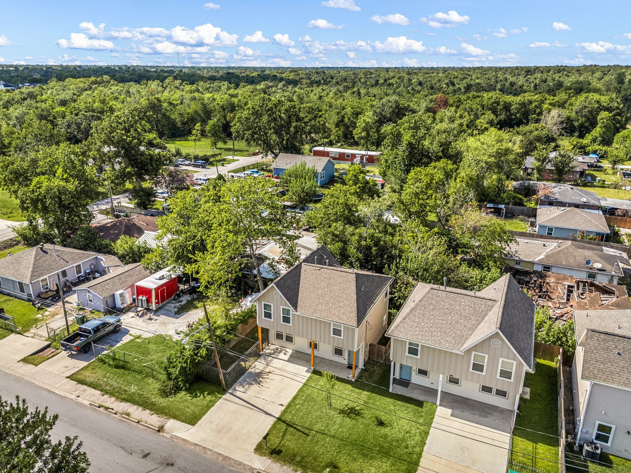 8357 Tate Street Houston, TX 77028 - Photo 37 of 42 an aerial view of multiple house