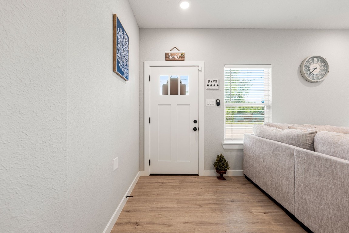8357 Tate Street Houston, TX 77028 - Photo 7 of 40