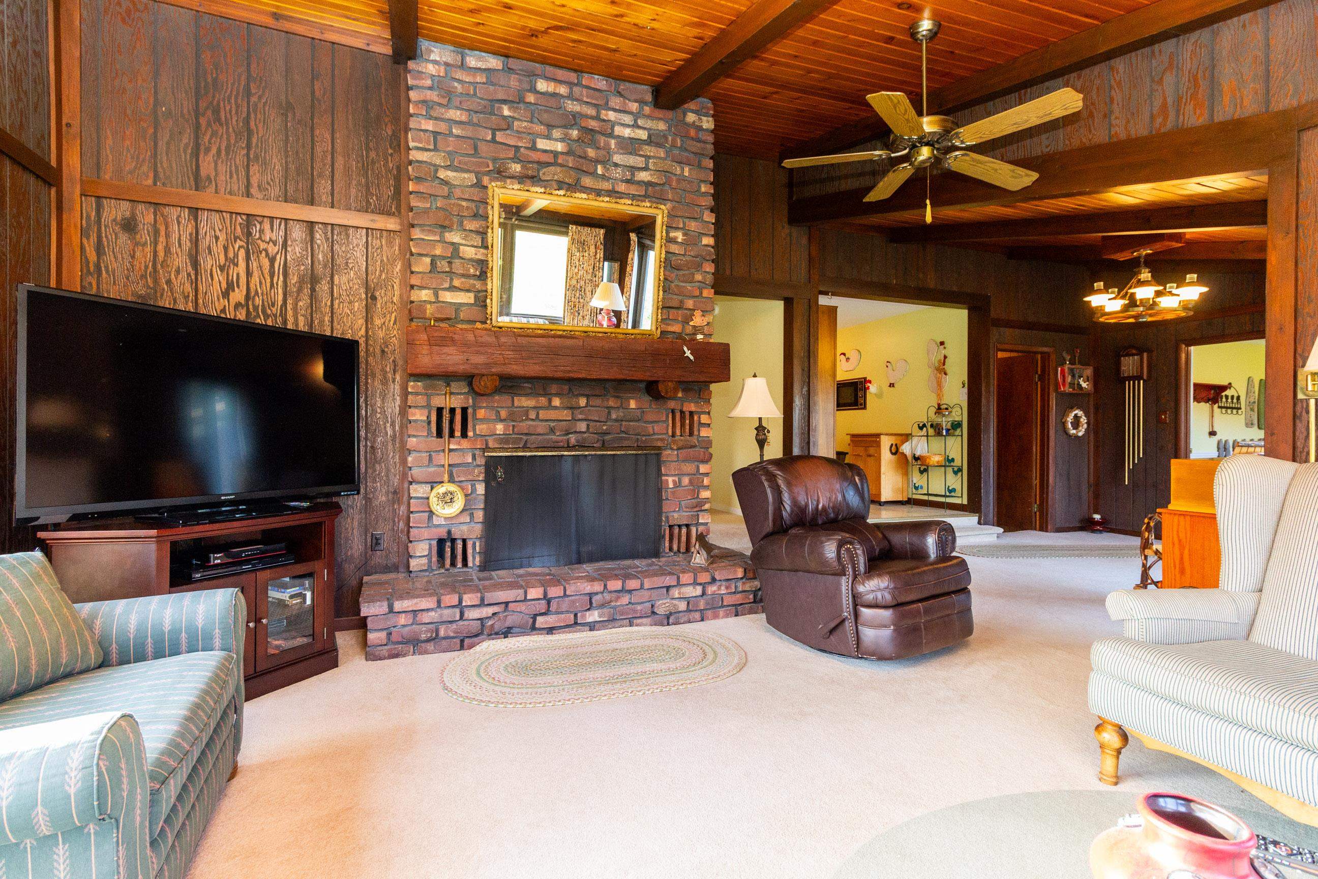6185 Leix Road Mayville, MI 48744 - Photo 18 of 59 50161572-9936ce6c-2acc-40a3-a69b-786816b1d8bb.JPG