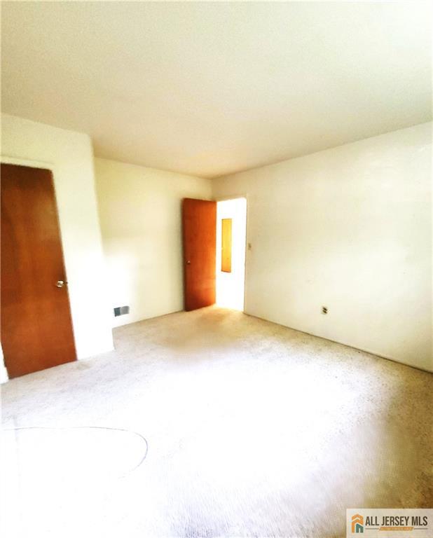 8 Windy Hill Road Metuchen, NJ 08840 - Photo 22 of 51