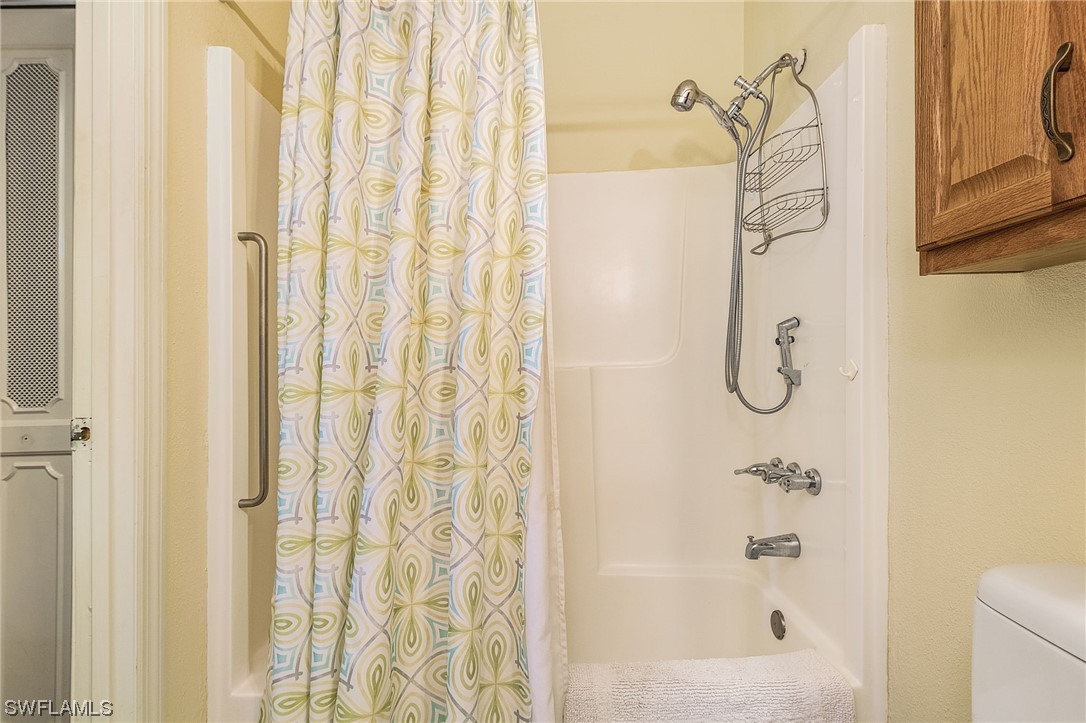 8185 Egret Road Fort Myers, FL 33967 - Photo 24 of 35 a bathroom with a shower