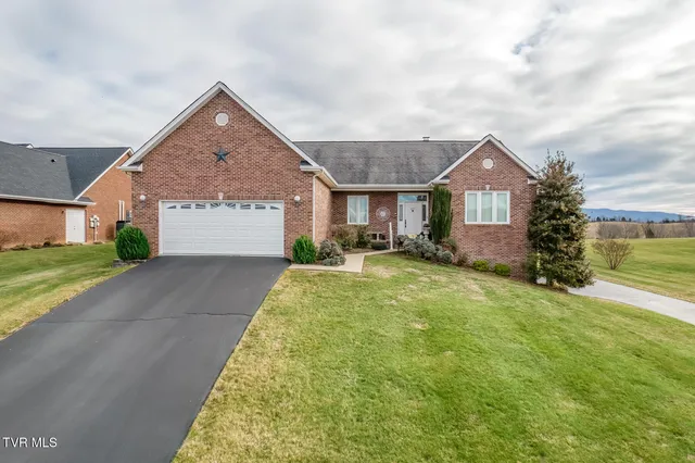 $650,000 | 229 Country Meadows Circle, Bristol, TN 37620