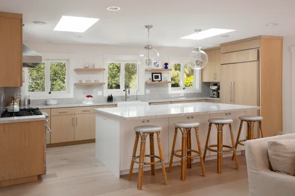 $6,295,000 | 2815 East Valley Road, Montecito, CA 93108