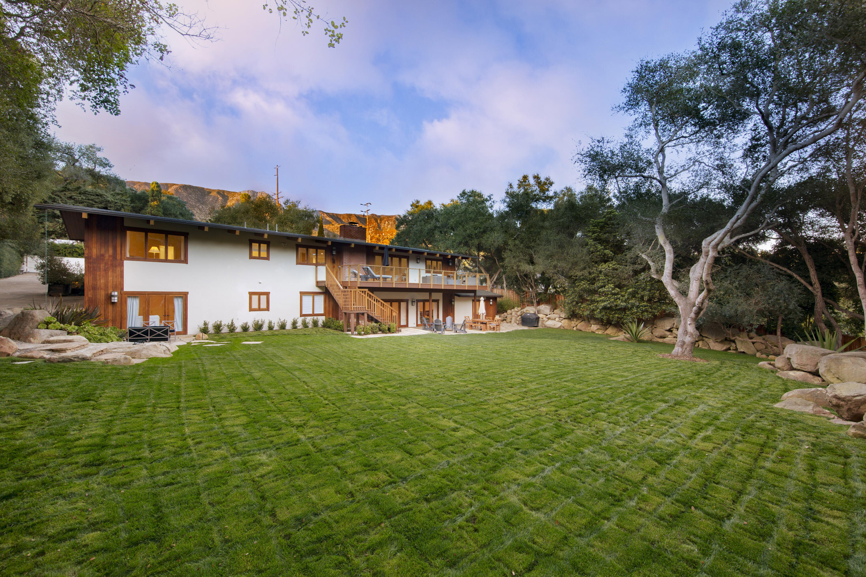 2815 East Valley Road Montecito, CA 93108 - Photo 7 of 30 Lawn and back exterior
