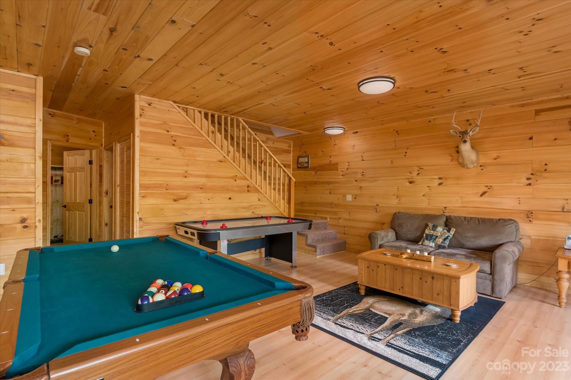 144 Camp David Road Murphy, NC 28906 - Photo 20 of 46 a living room with couch