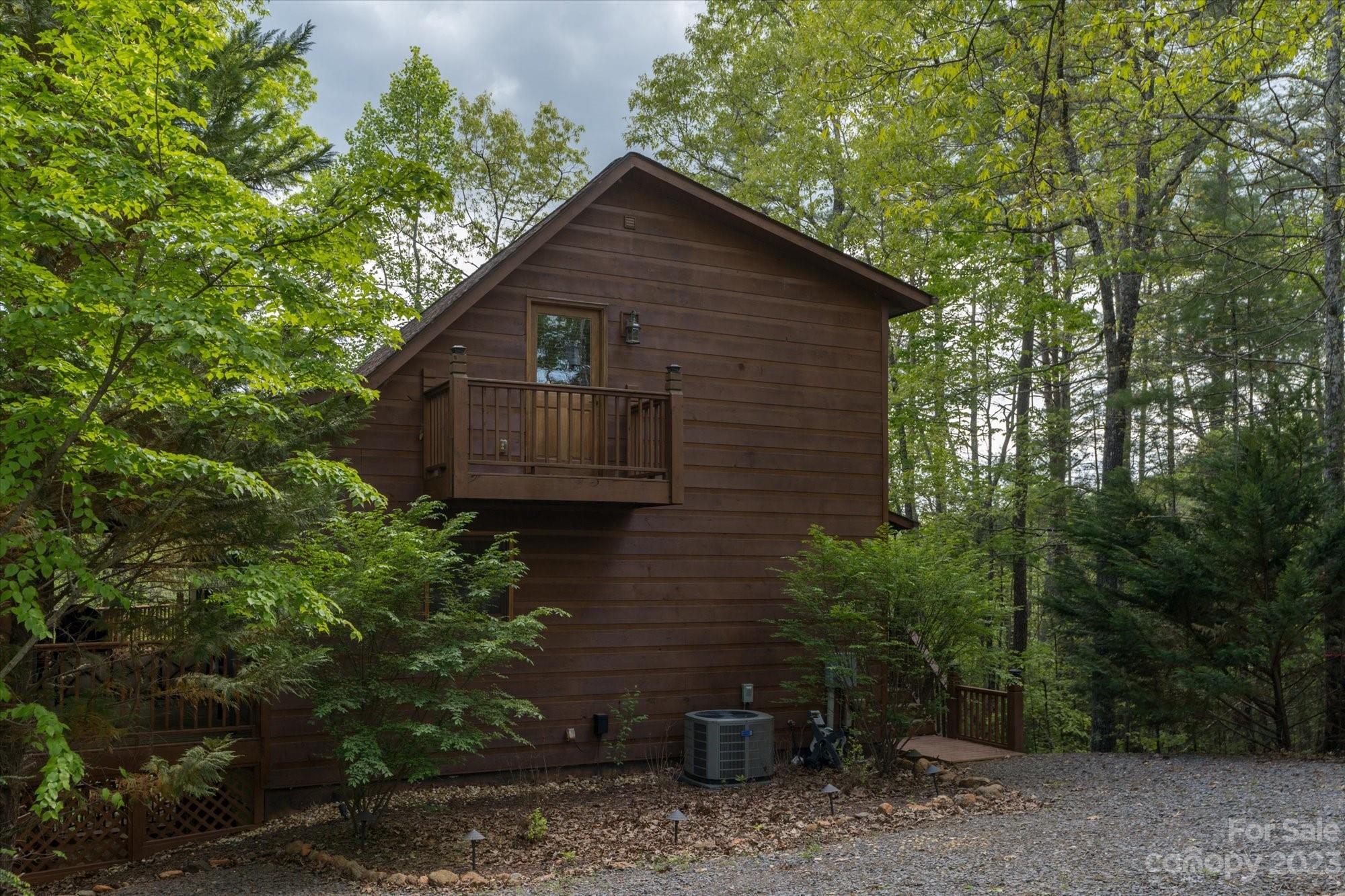 144 Camp David Road Murphy, NC 28906 - Photo 31 of 46 a front view of a house with garden
