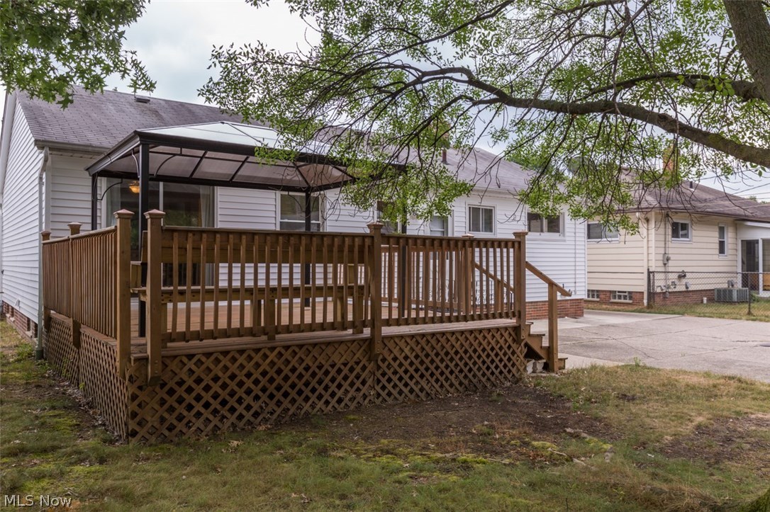 4409 Urban Road Cleveland, OH 44121 - Photo 22 of 28 Gallery Image 22