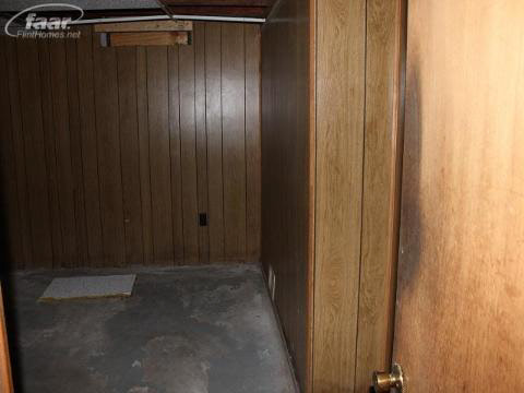 5306 Fleming Road Flint, MI 48504 - Photo 5 of 24 20323557-4.JPG